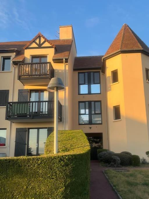 Apartament Le Rivabella Ouistreham Zewnętrze zdjęcie